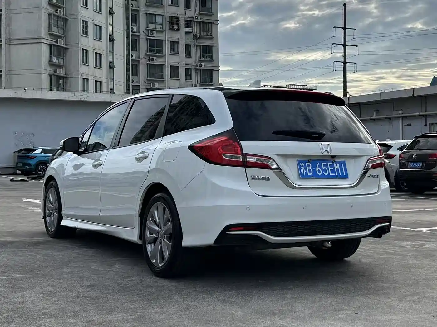 Фото 8 - Honda Jade