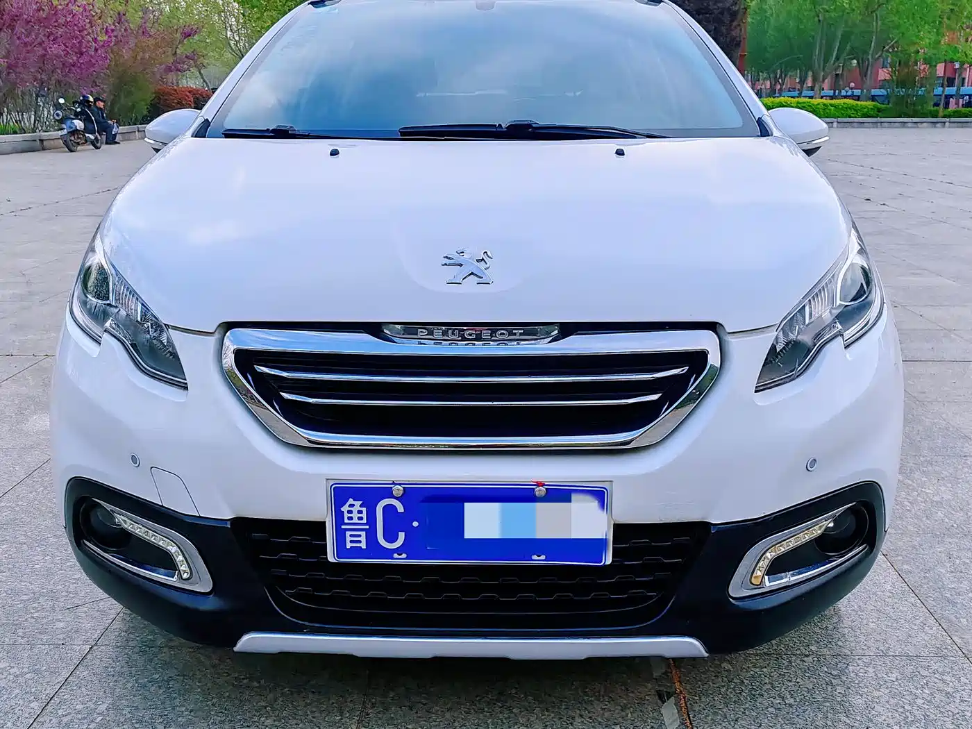Peugeot 2008 2014 1.6L Automatic Fashion Edition фото 2