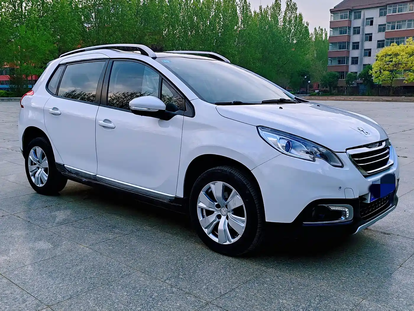 Peugeot 2008 2014 1.6L Automatic Fashion Edition фото 11
