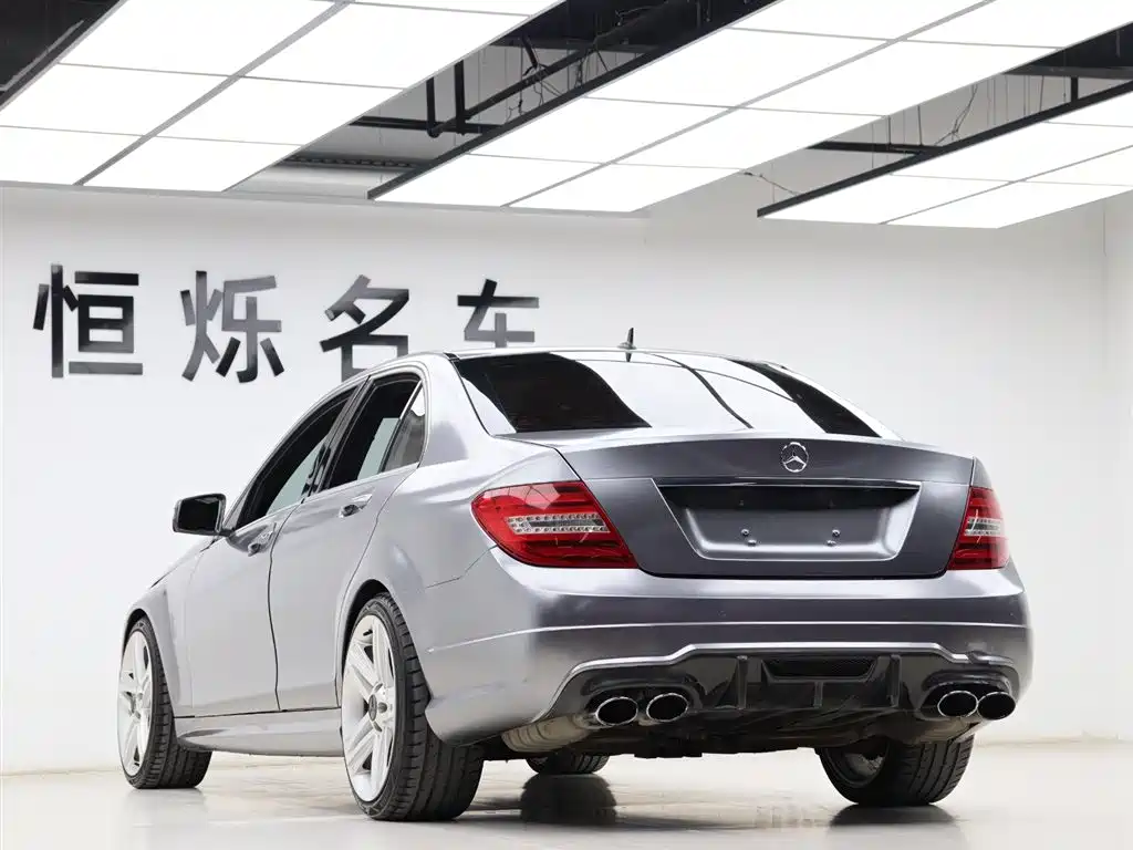 Mercedes-Benz C-Class AMG 2010 AMG C 63 Sport Enhanced Edition фото 24