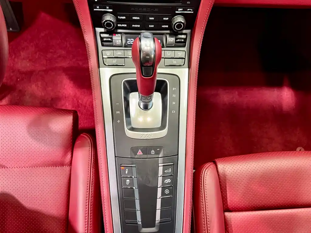 Porsche 718 2020 Cayman 2.0T фото 17