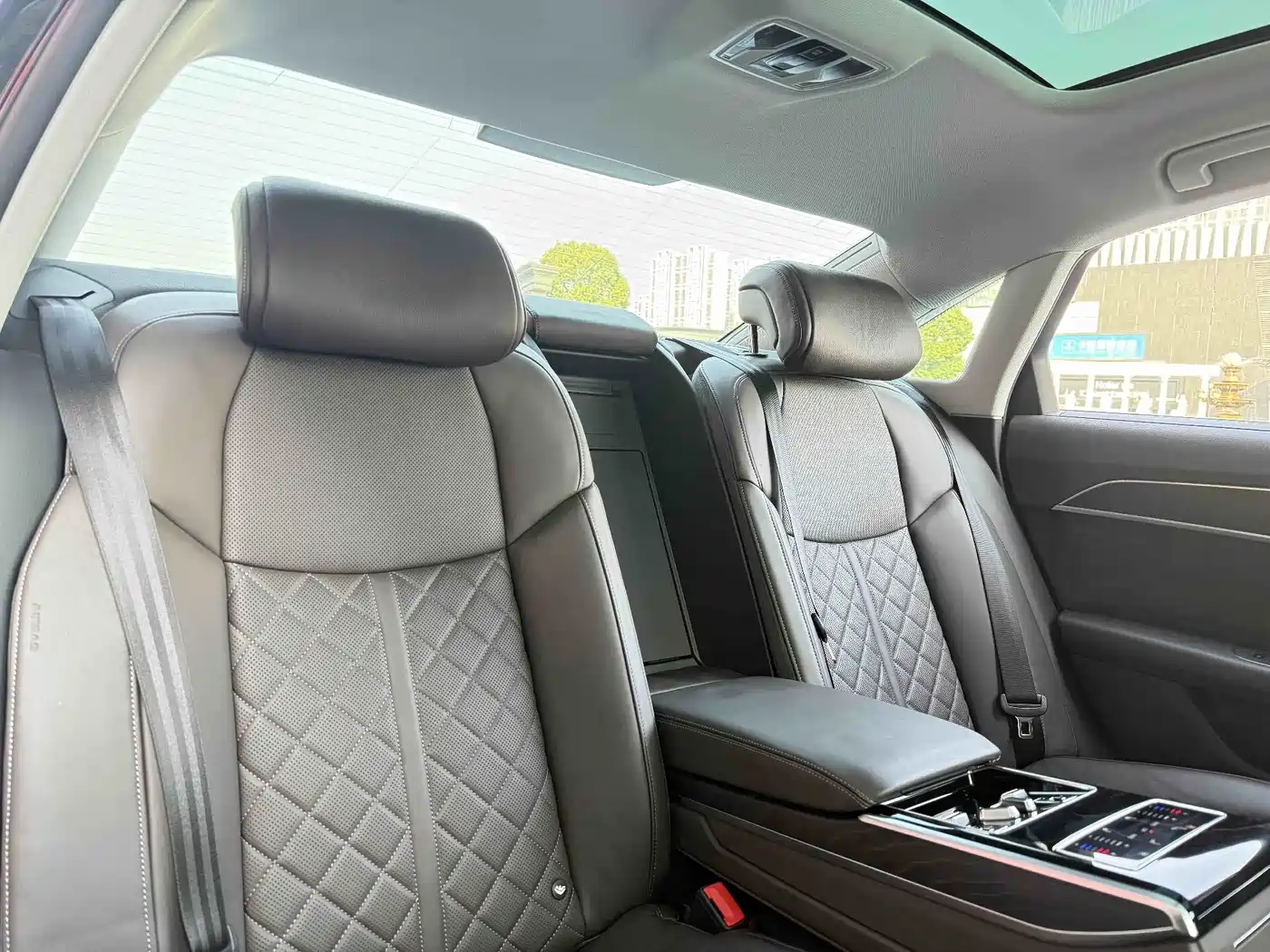 Audi A8 2021 A8L 50 TFSI quattro Comfort фото 15