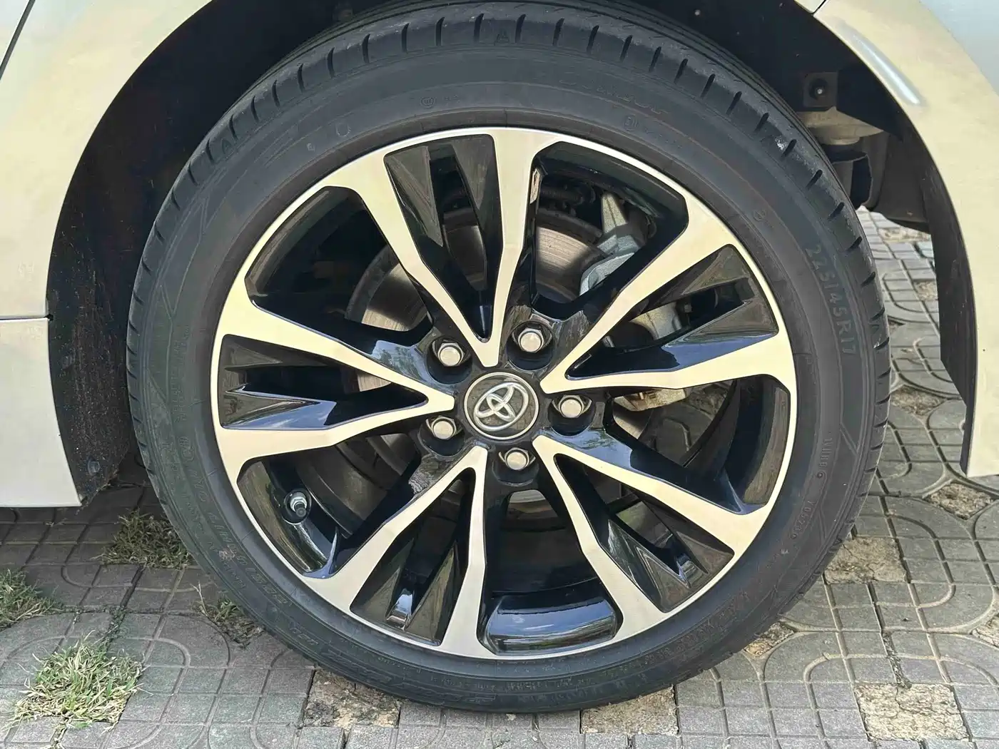 Toyota Levin 2022 Dual Engine 1.8H E-CVT Sport Edition фото 42