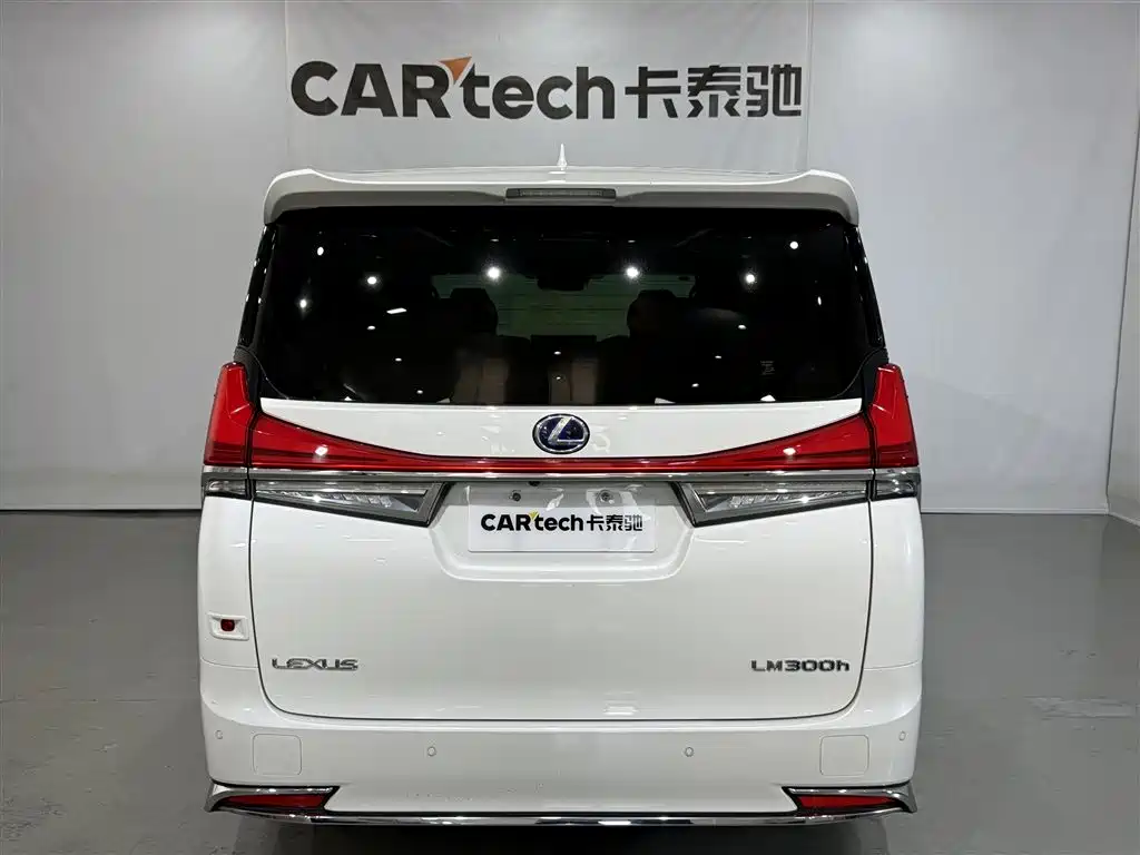 Lexus LM 2020 300h Seven-Seater Elegance Edition фото 22