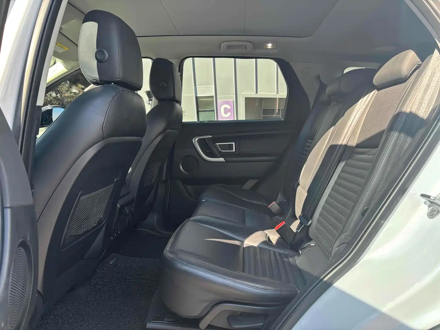 Land Rover Discovery Sport 2019 240PS HSE LUXURY Edition China V фото 11