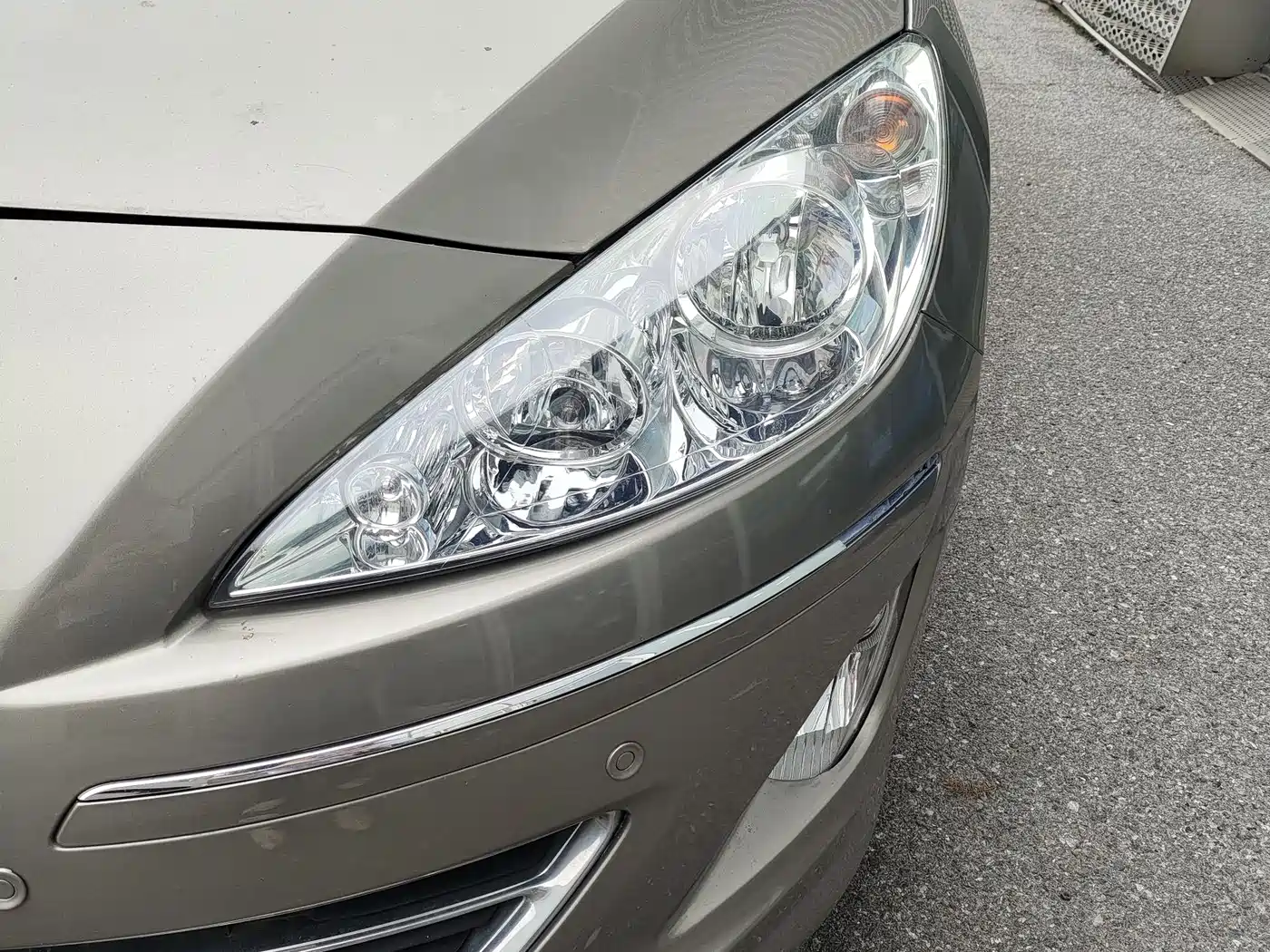 Peugeot 408 2013 2.0L Automatic Comfort Edition фото 6