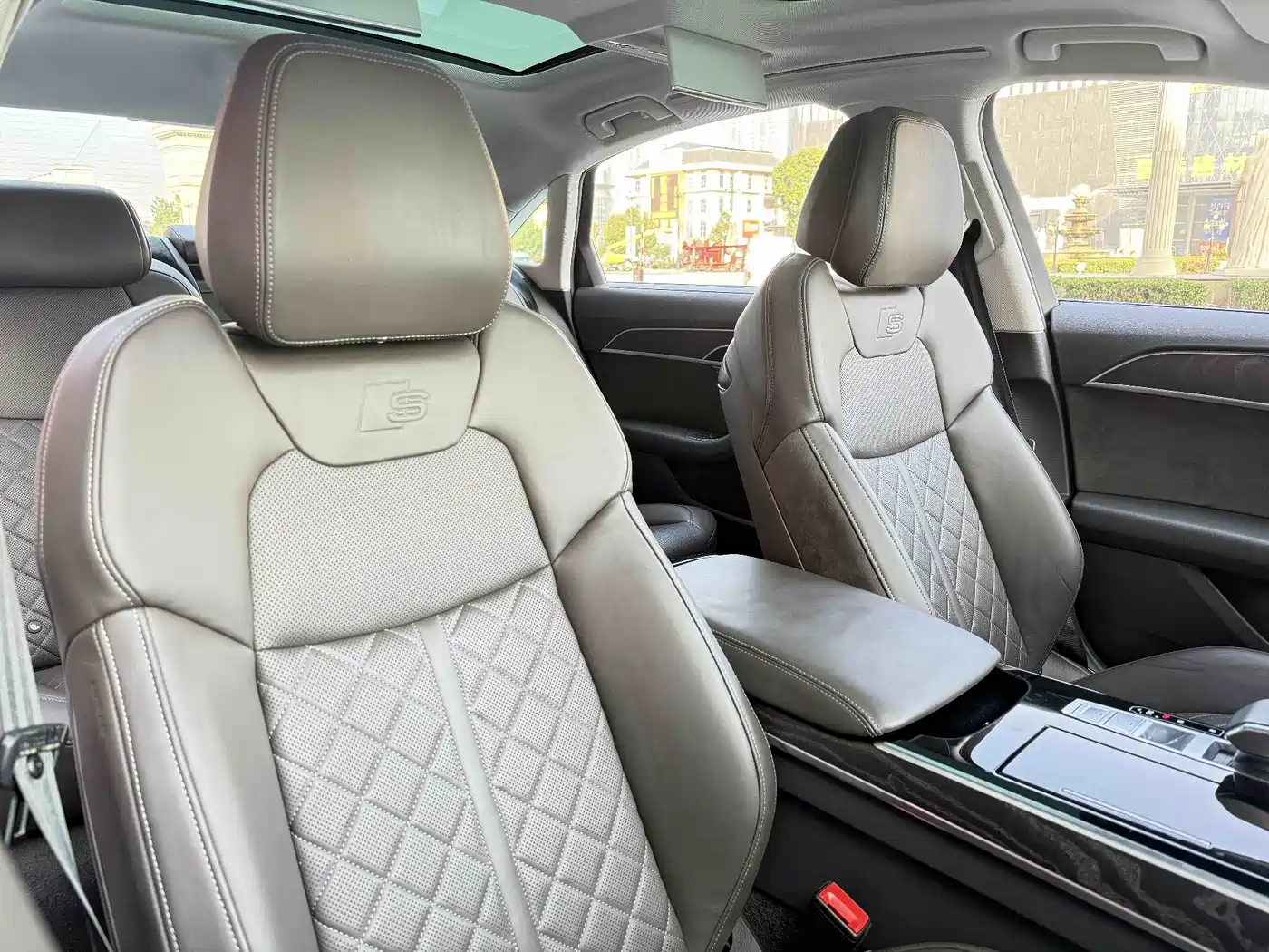 Audi A8 2021 A8L 50 TFSI quattro Comfort фото 16