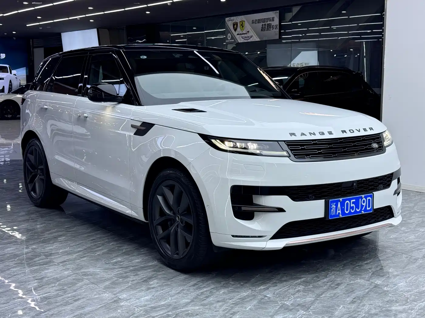 Land Rover Range Rover Sport 2023 400PS Dynamic HSE фото 2