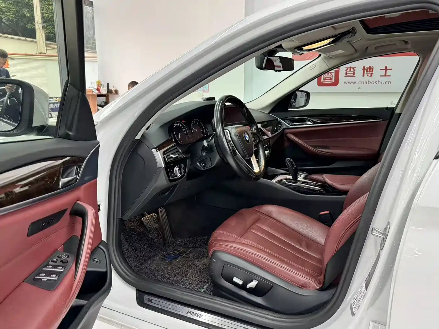 BMW 5 Series 2018 528Li Launch Special Edition фото 5