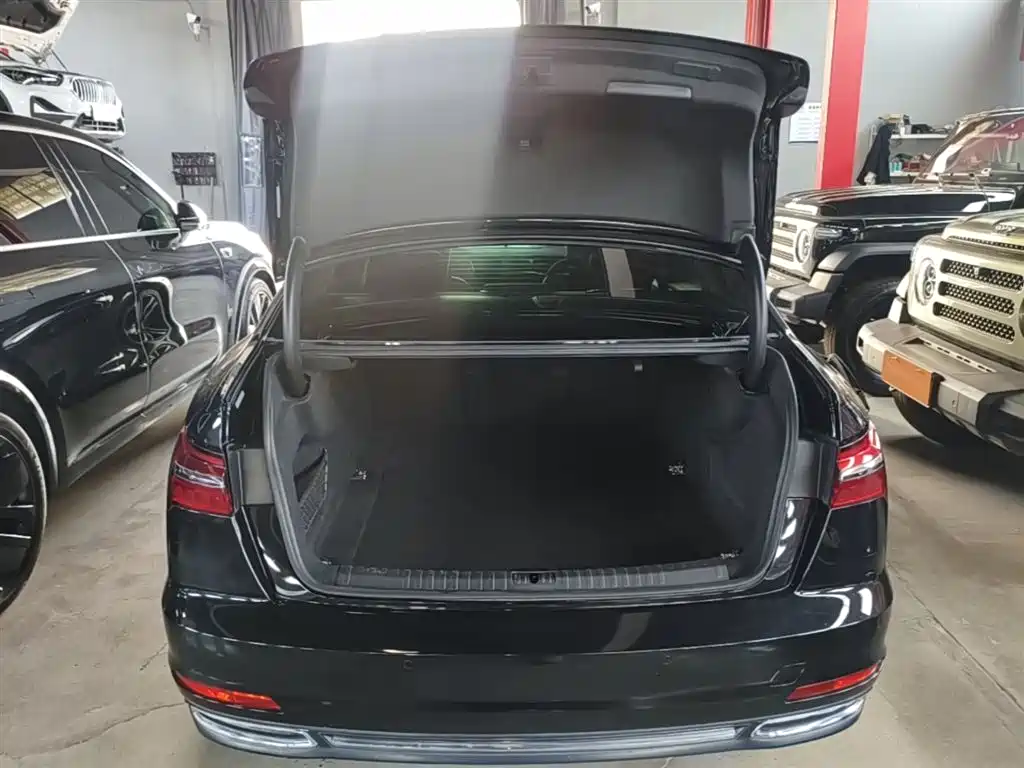 Audi A6L 2021 45 TFSI Exclusive Elegance фото 19