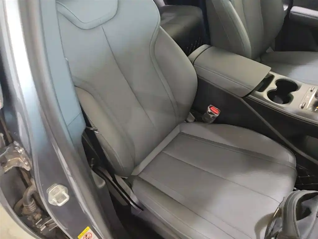 BYD Qin PLUS 2025 DM-i Smart Drive 55KM Leader фото 25