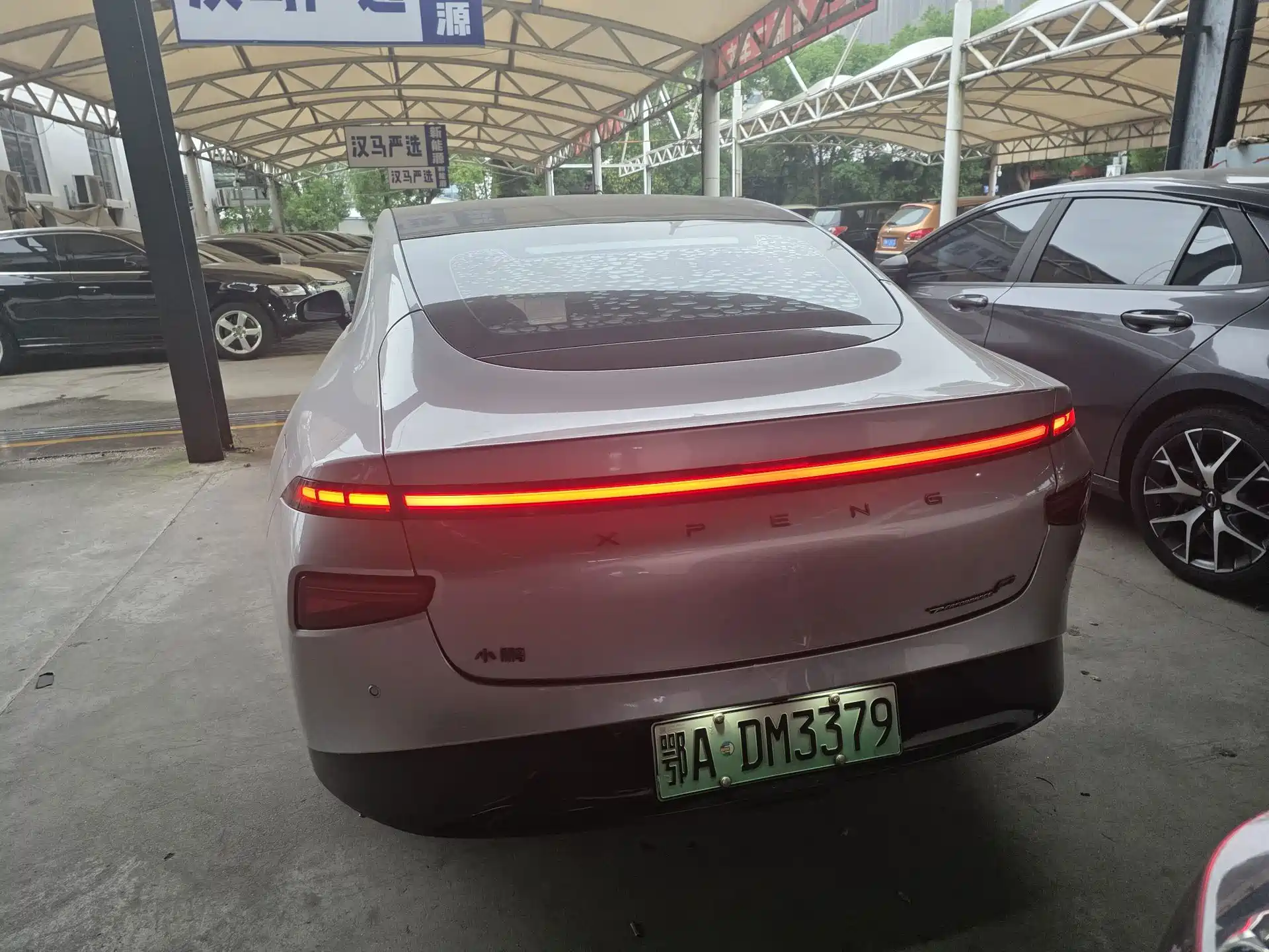 Фото 8 - XPeng P7