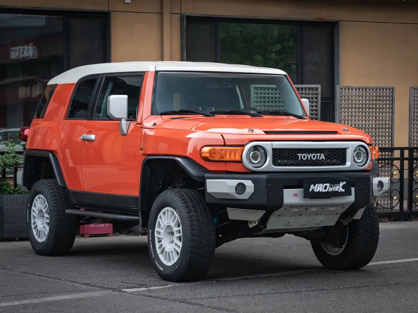 Toyota FJ Cruiser 2013 4.0L фото 3