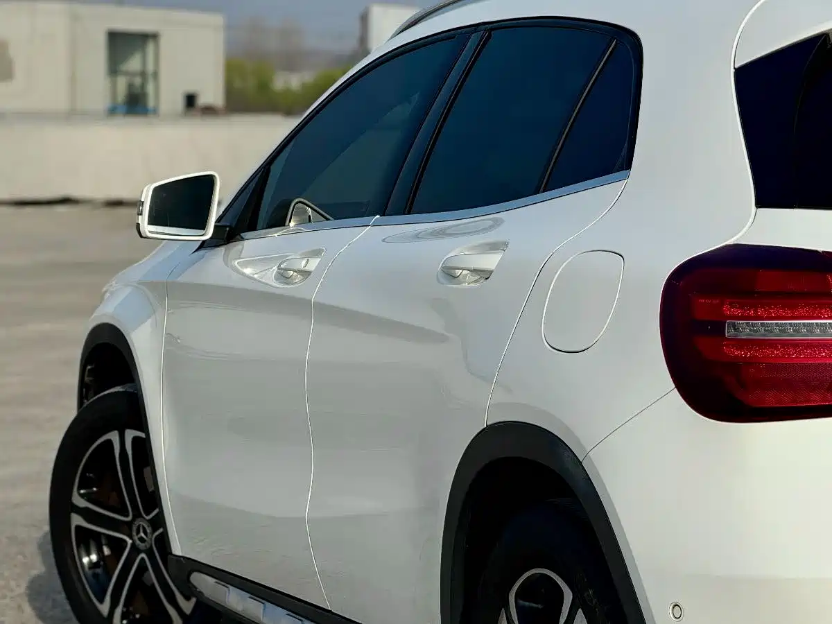 Mercedes-Benz GLA 2018 GLA 200 Fashion фото 10