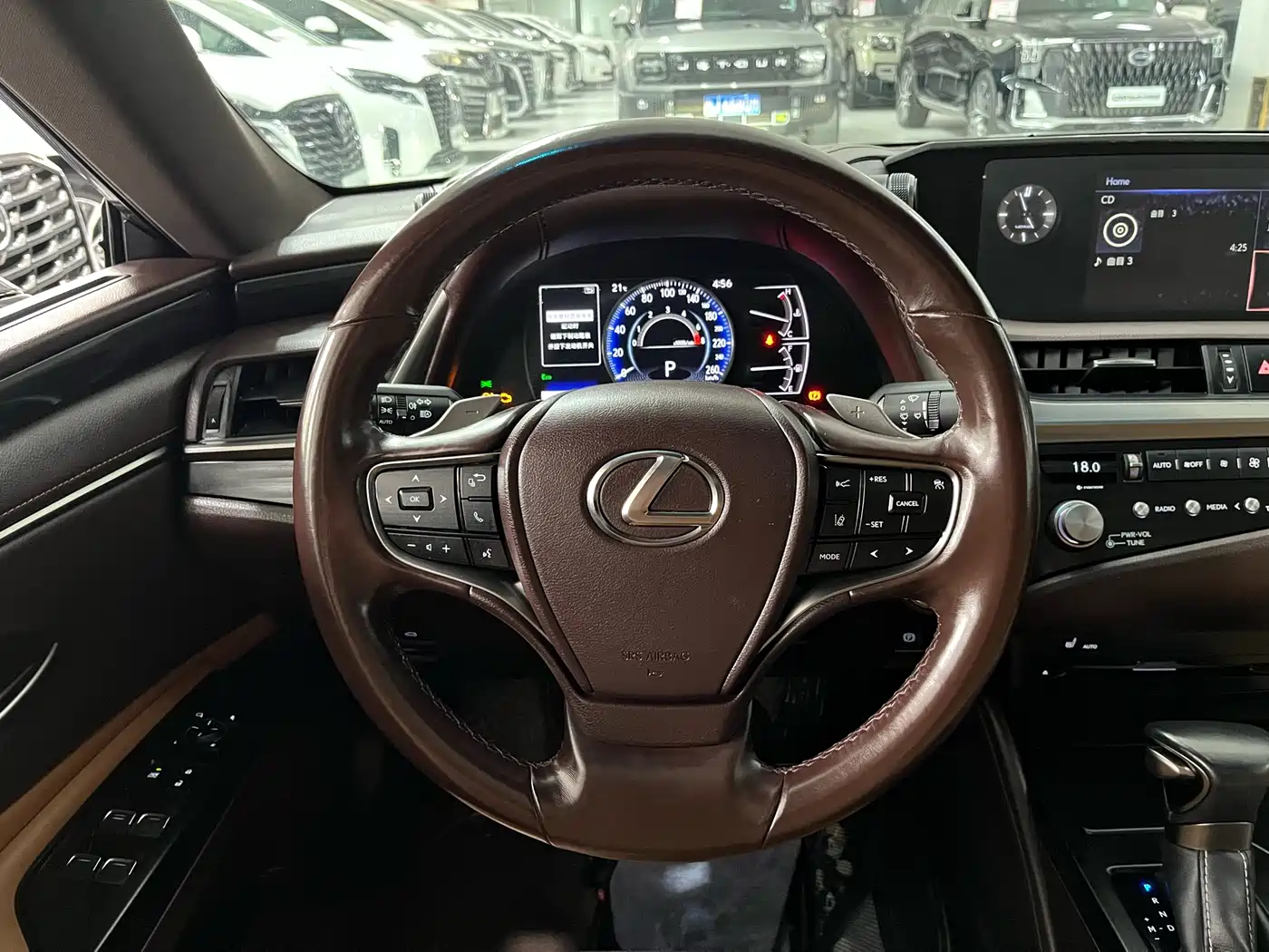 Lexus ES 2020 200 Excellence фото 6