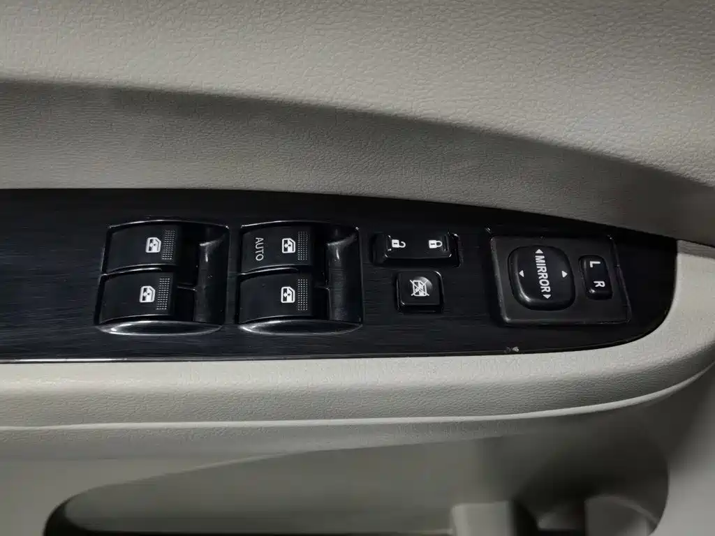 Dongfeng Fengxing Joyear X3 2016 2016 1.5L Comfort