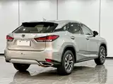 Фото 6 - Lexus RX
