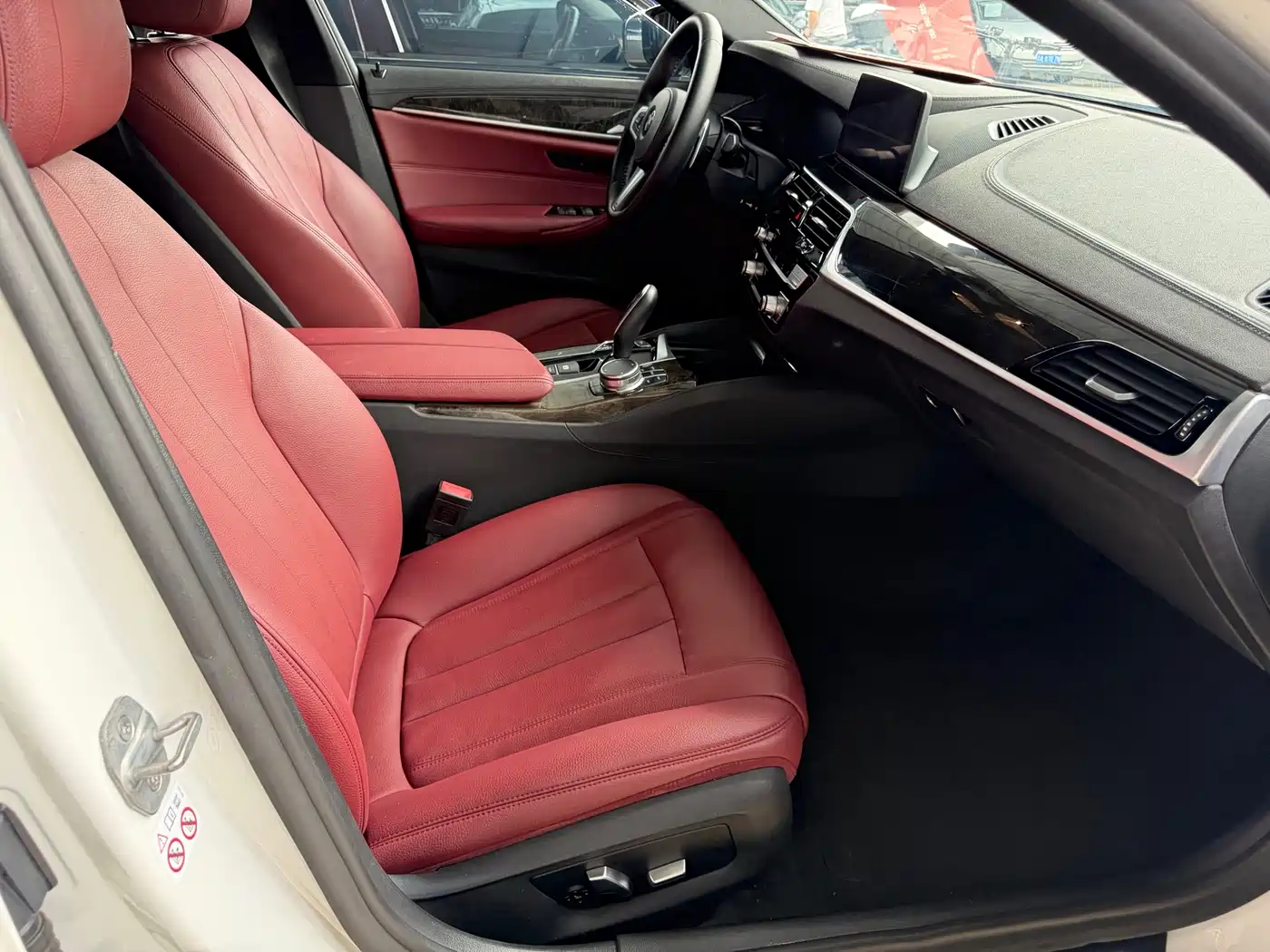 BMW 5 Series 2019 530Li Leading M Sport Package фото 7