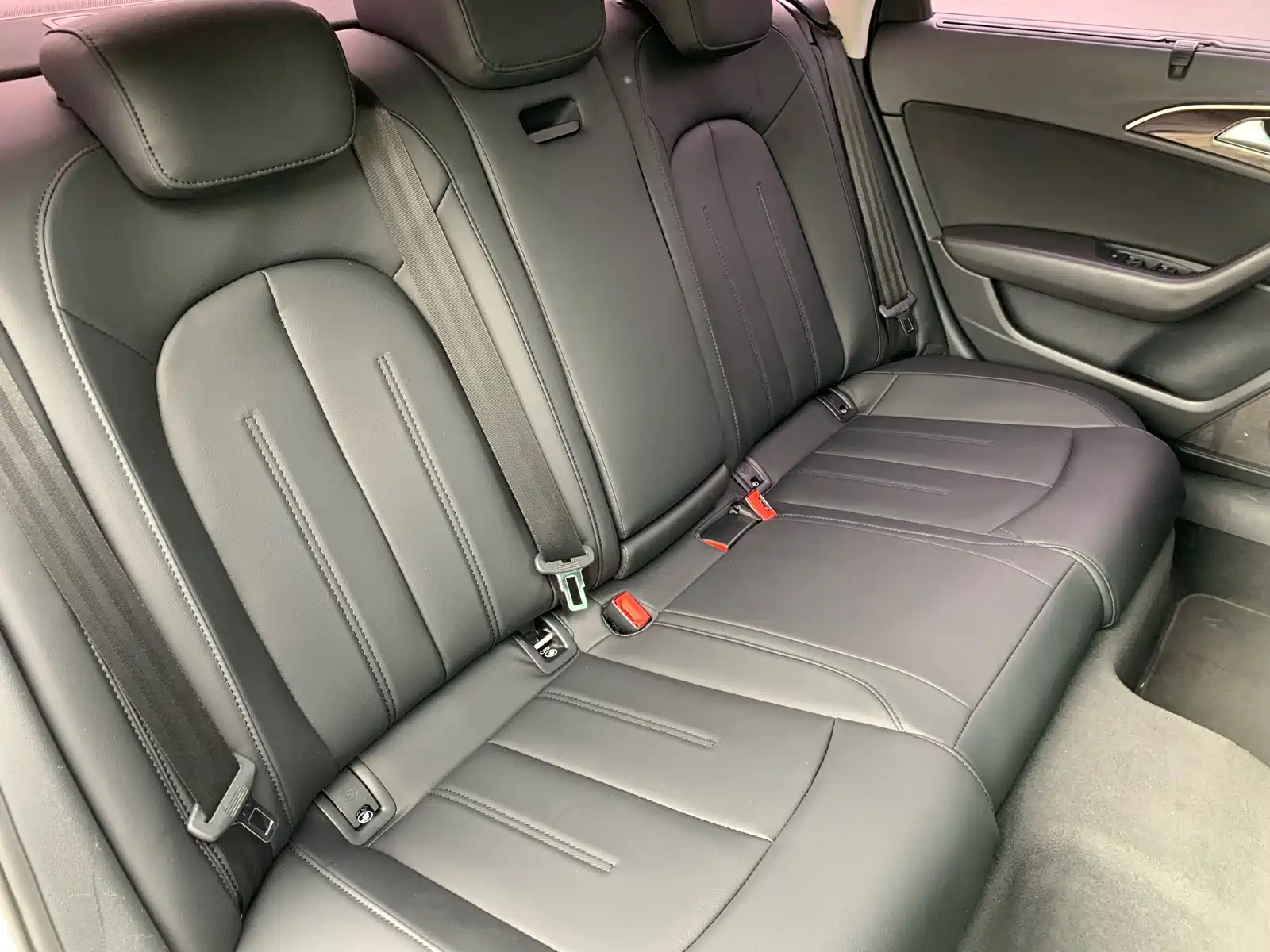 Фото 26 - Audi A6L