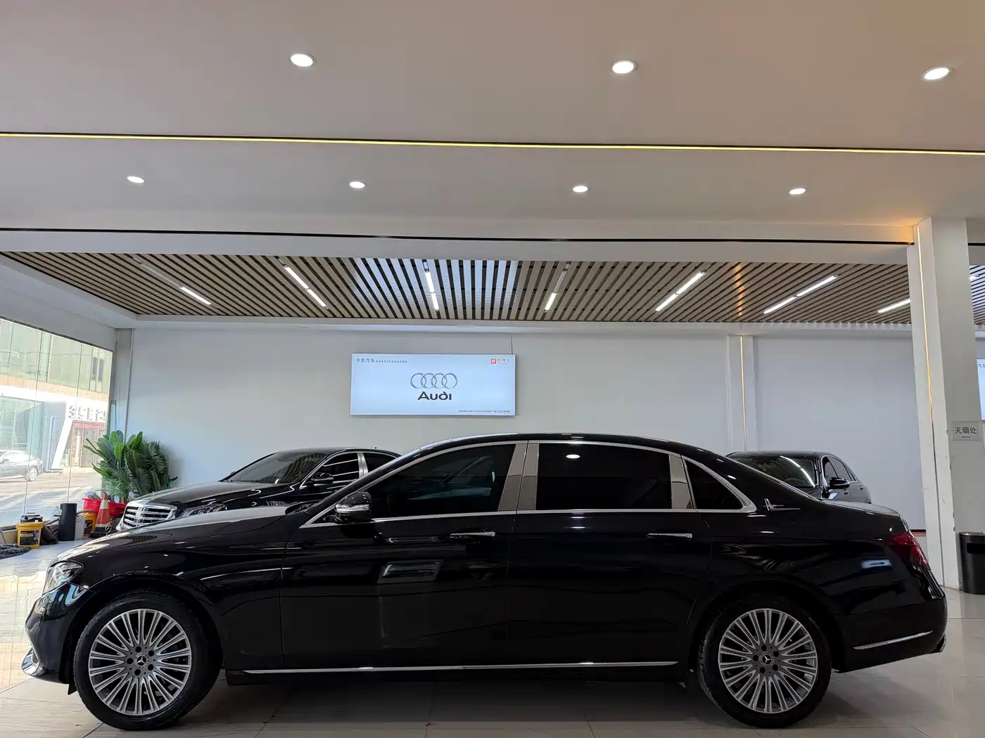 Mercedes-Benz E-Class 2020 E 300 L Fashion фото 4