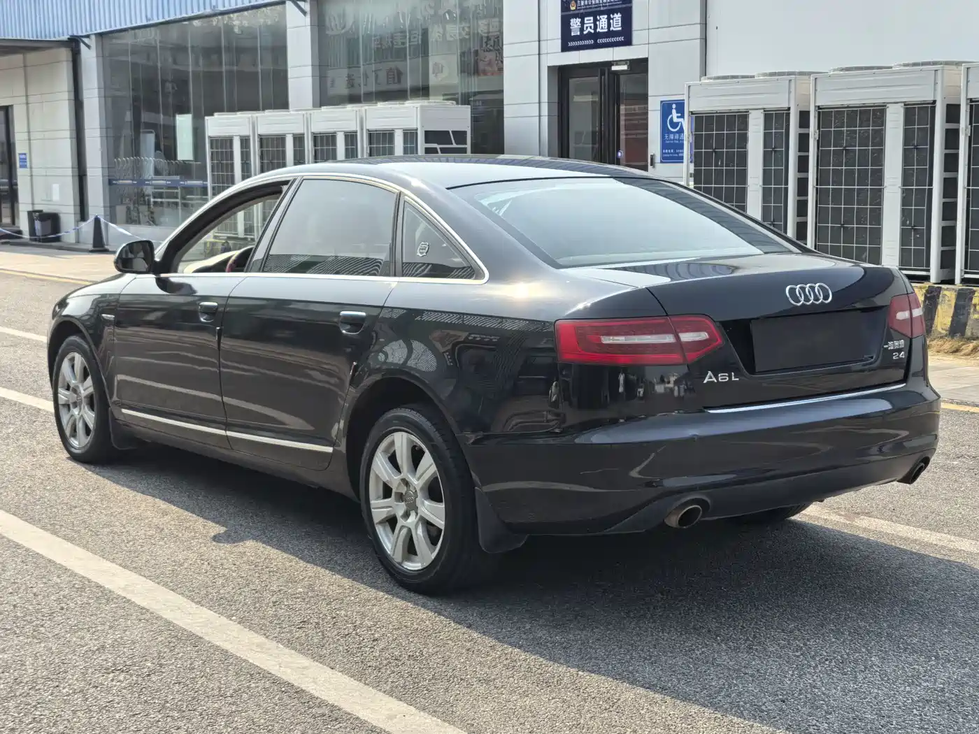 Audi A6L 2009 2.4L Comfort фото 3