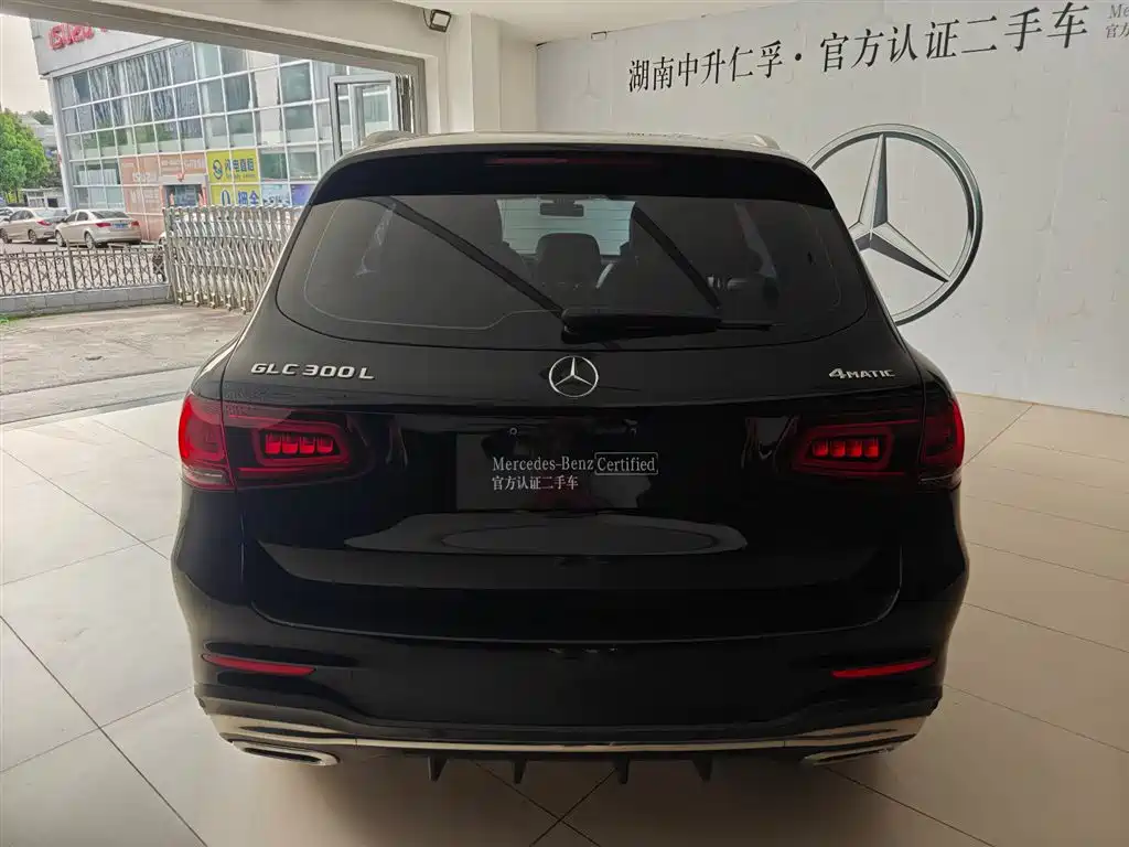 Mercedes-Benz GLC 2023 GLC 260 L 4MATIC Luxury 5-Seater фото 8