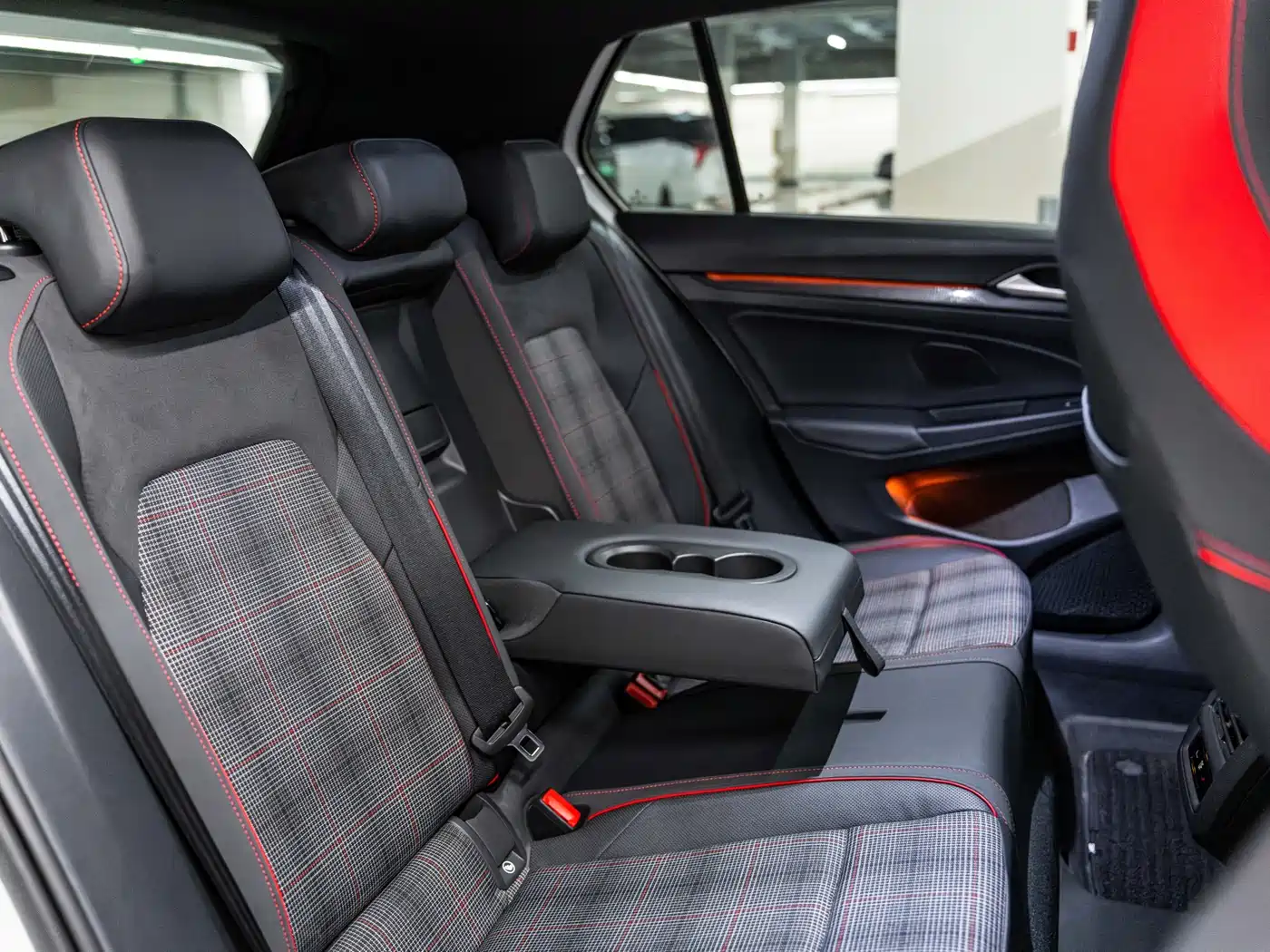 Volkswagen Golf GTI 2023 380TSI DSG GTI фото 7
