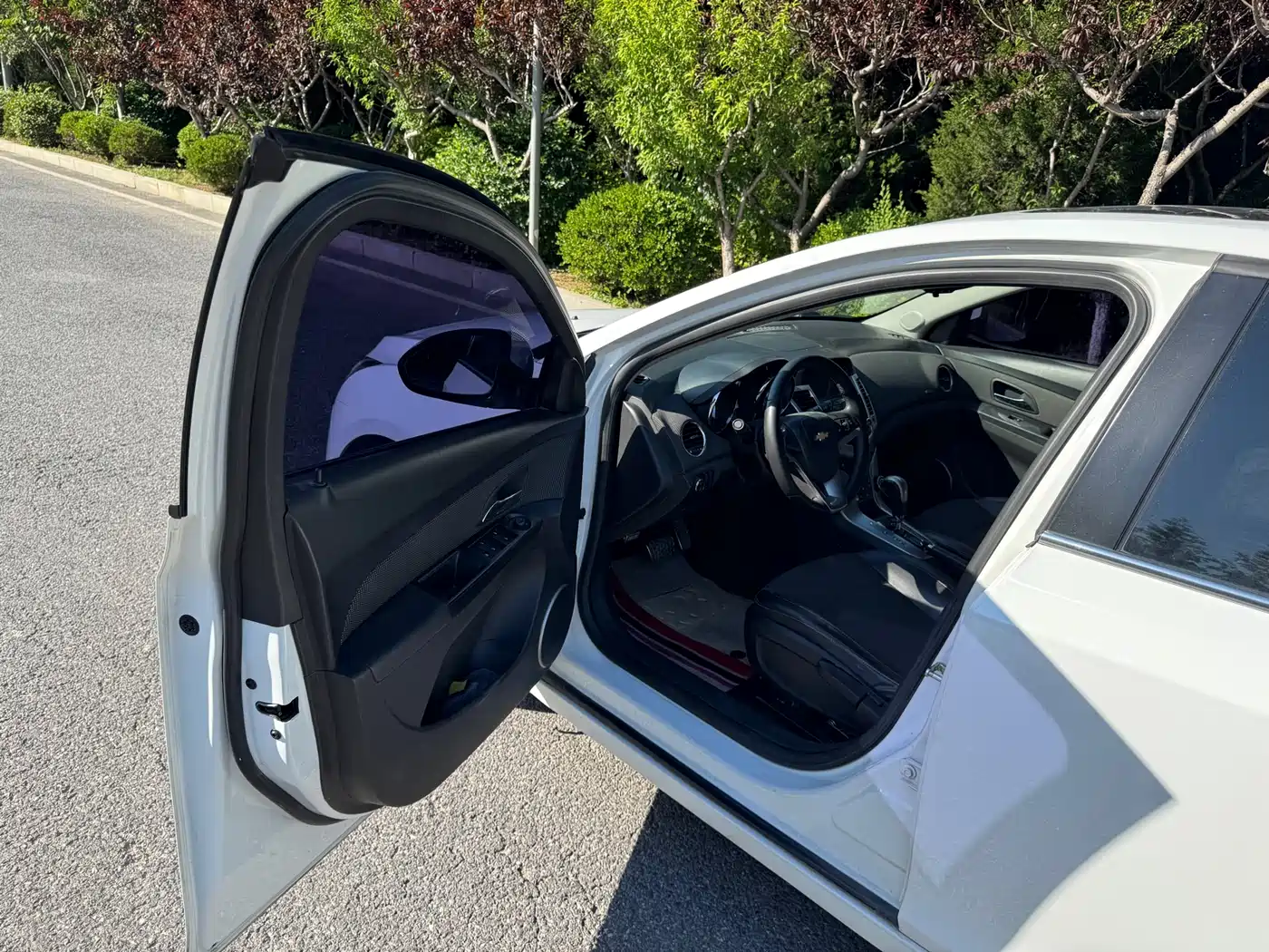 Chevrolet Cruze 2013 Hatchback 1.6T Automatic Flagship фото 6
