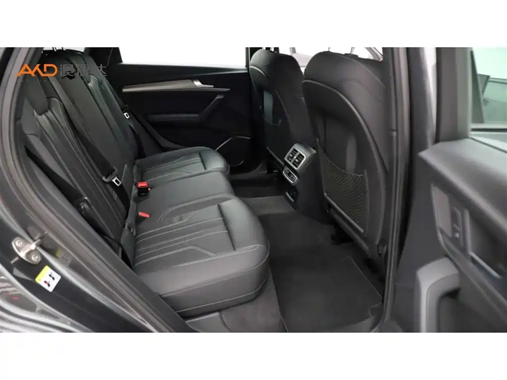 Audi Q5L Sportback 2021 40 TFSI Fashion фото 8