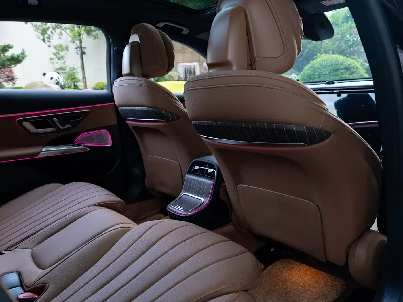 Mercedes-Benz E-Class 2025 E 300 L Luxury фото 6