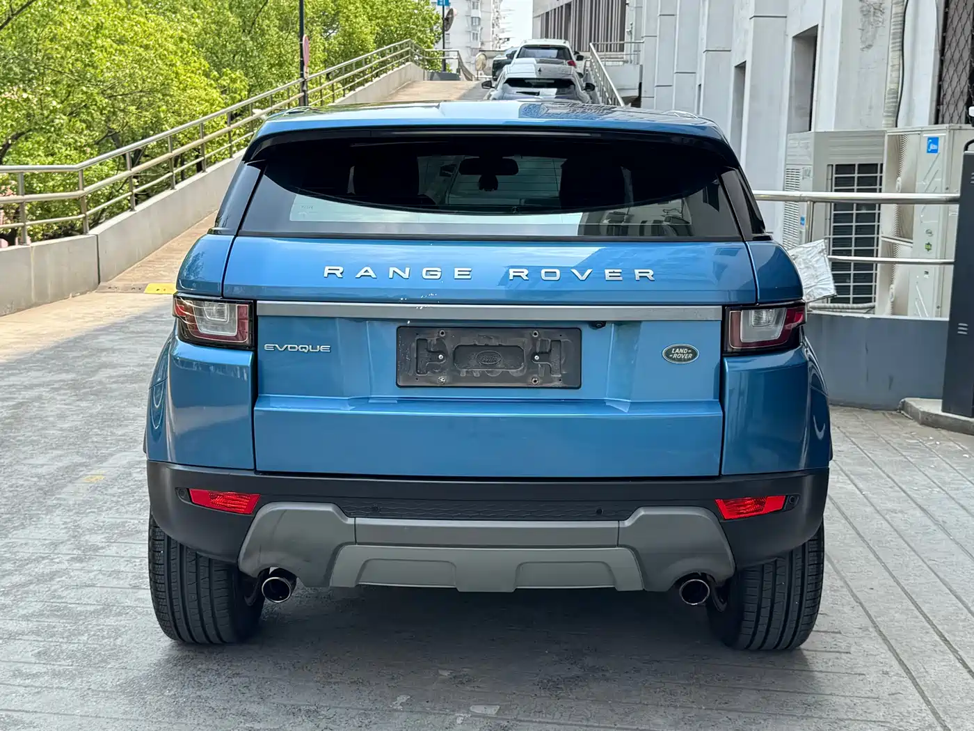 Land Rover Range Rover Evoque 2016 2.0T SE ZhiYao фото 4