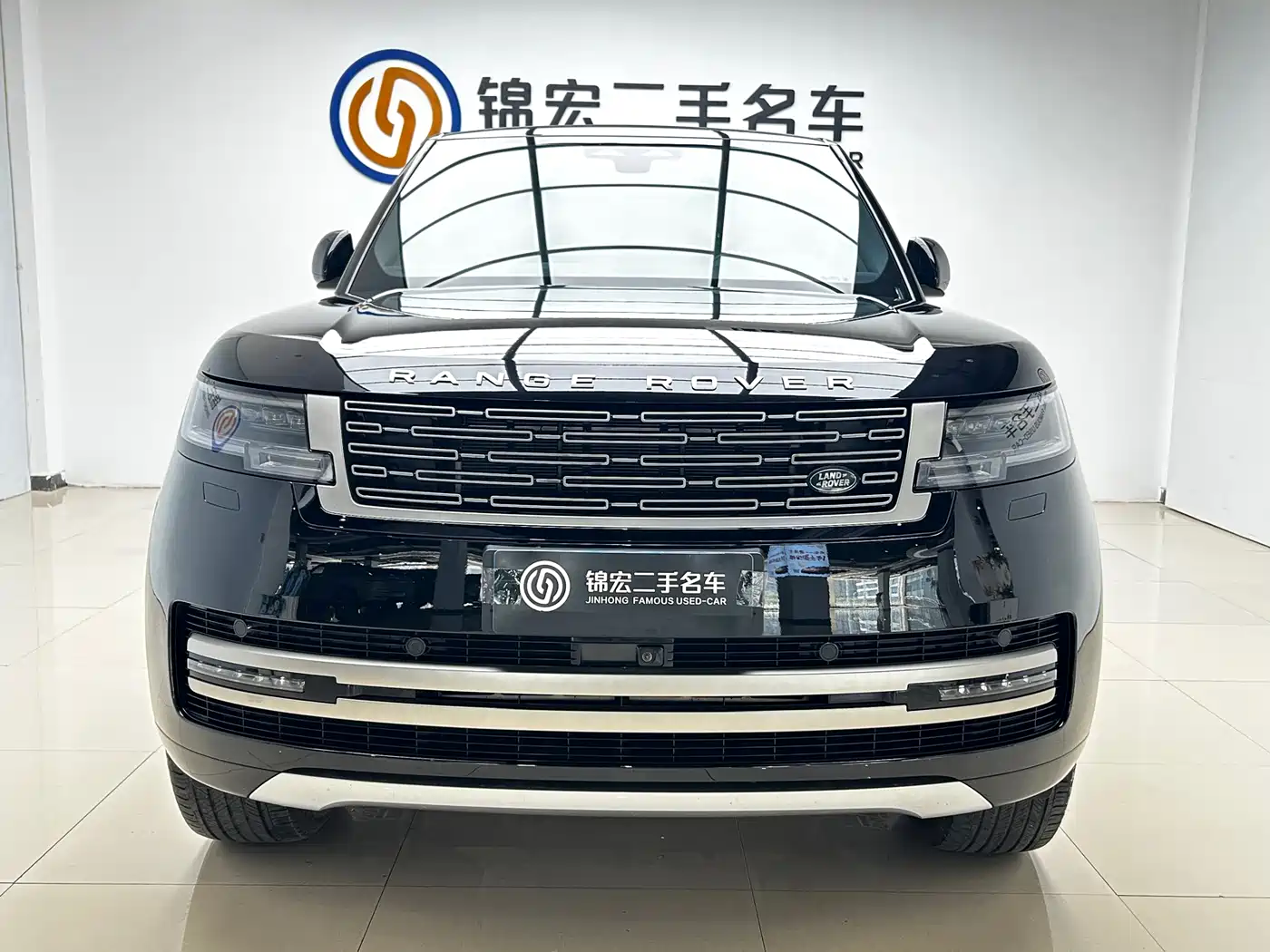 Land Rover Range Rover 2024 3.0 L6 360PS Golden Age Edition фото 2