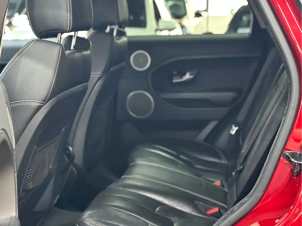 Land Rover Range Rover Evoque (Import) 2012 2.0T 5-door Premium Edition фото 7