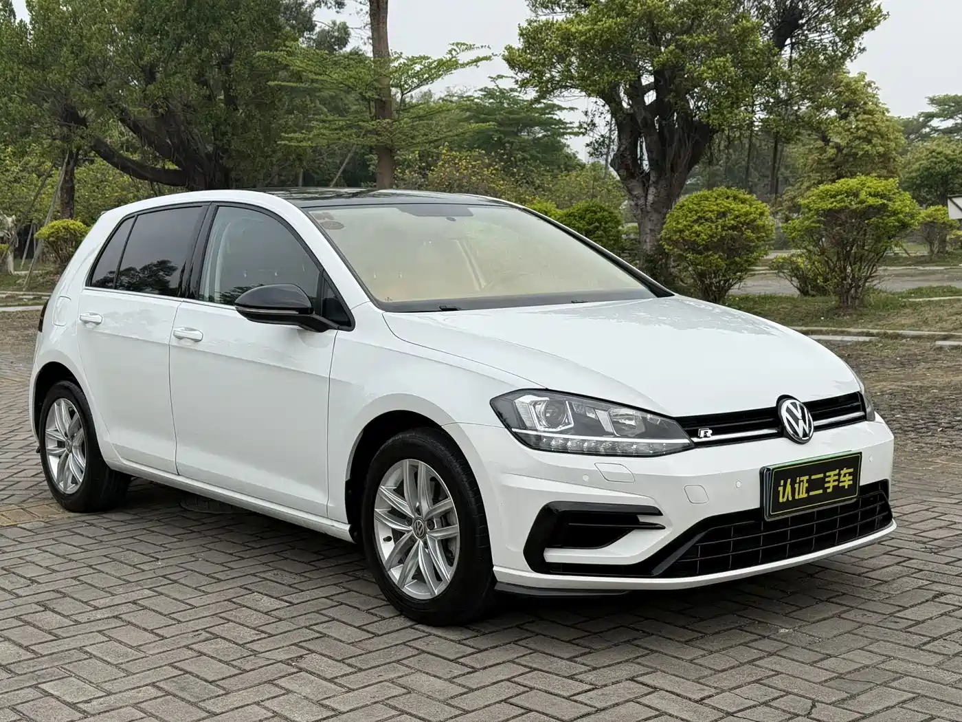 Volkswagen Golf 2019 1.6L Auto Comfort (China V) фото 3