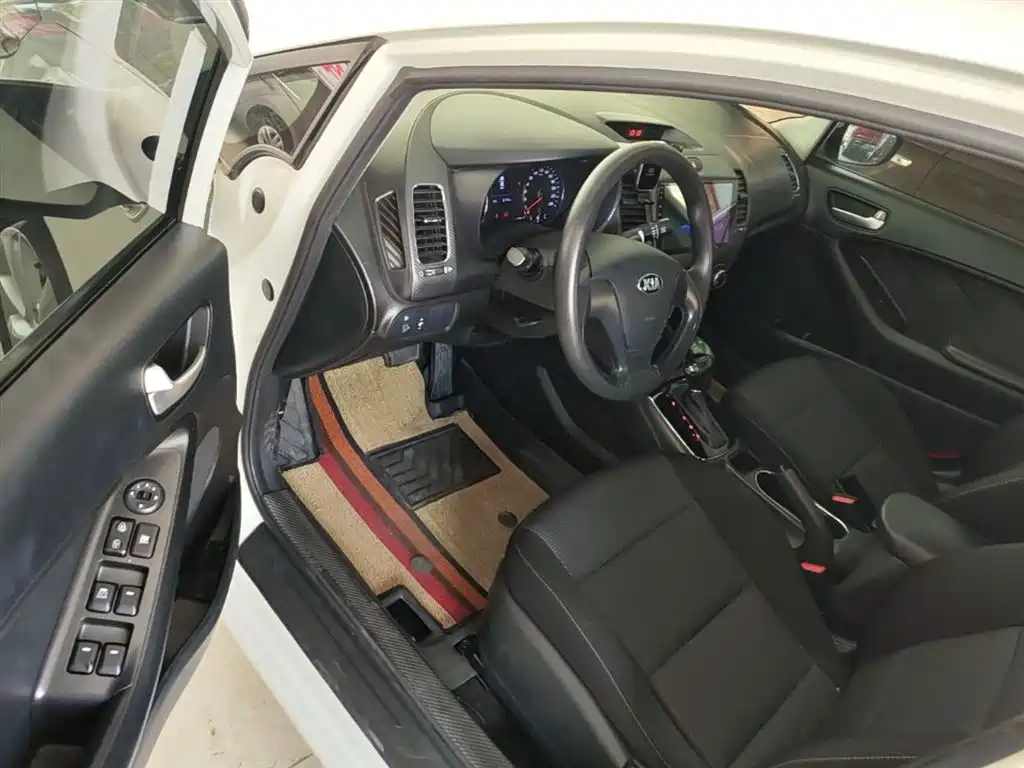 Kia K3 2017 1.6L Automatic 15th Anniversary Special GLS фото 16