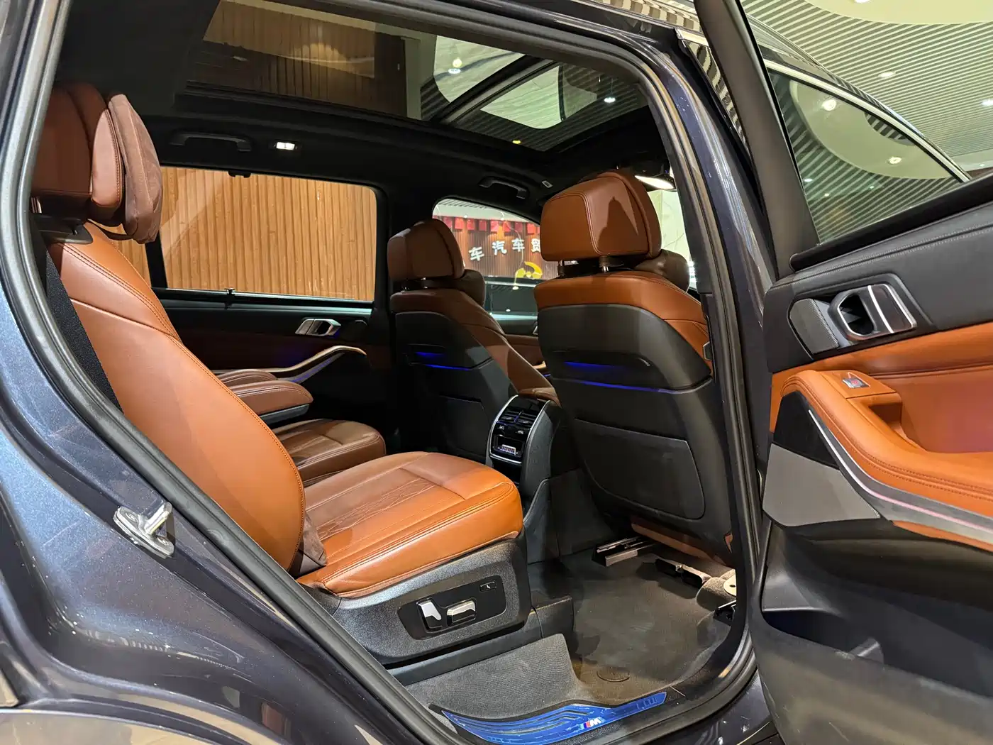 BMW X7 2020 xDrive40i Custom Limited Edition M Sport Package фото 7