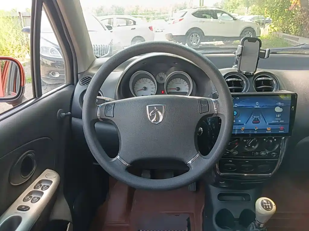 Baojun Lechi 2015 2012 Facelift 1.2L Manual Sport Vitality
