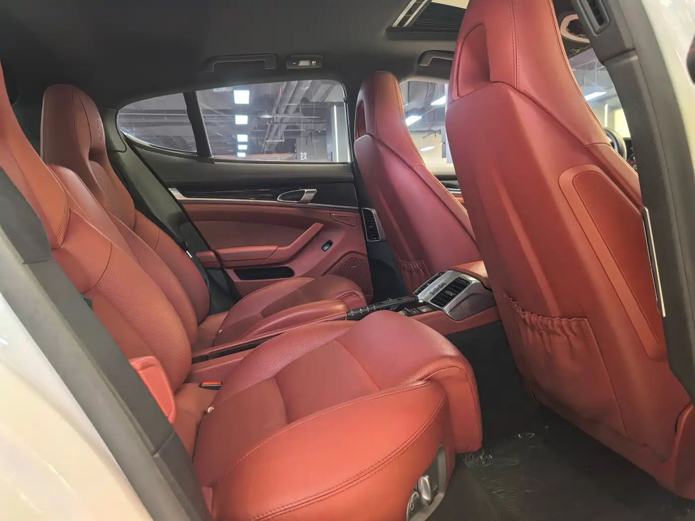 Porsche Panamera 2016 Panamera 4 Edition 3.0T фото 13