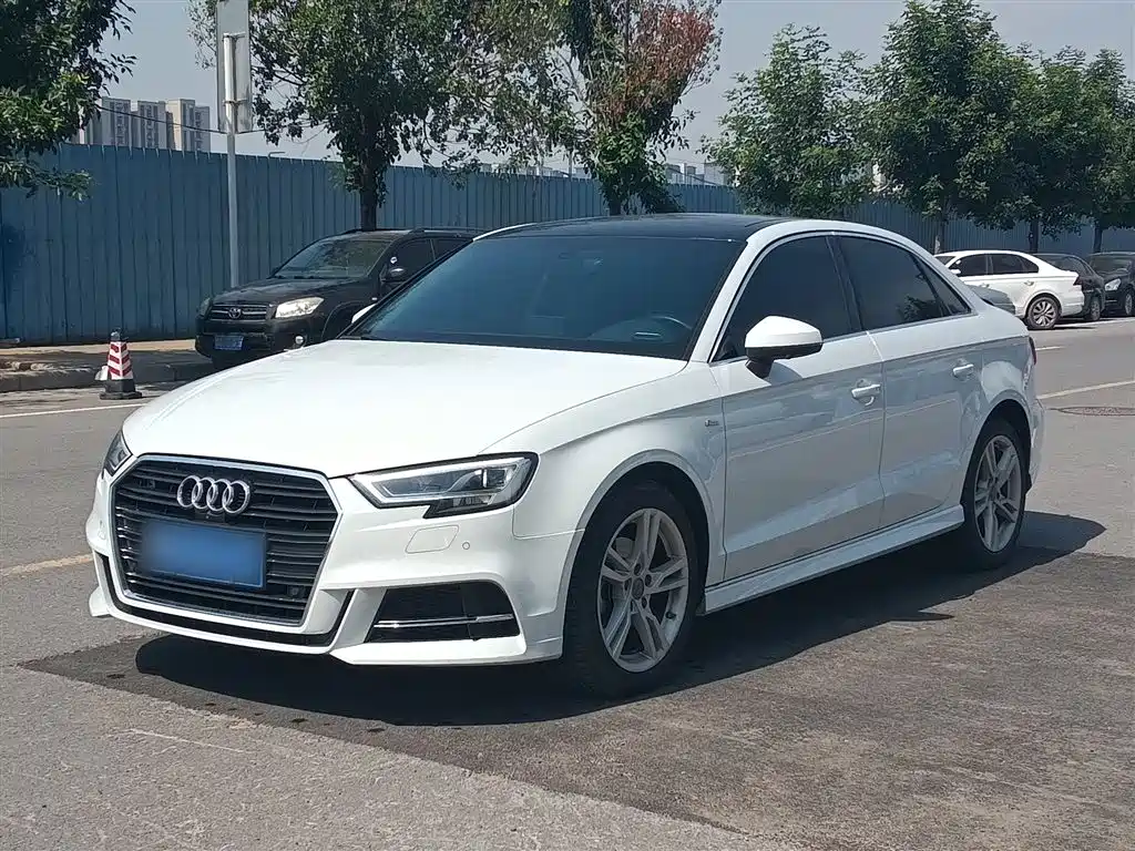 Audi A3 2019 Limousine 35 TFSI Fashion China VI
