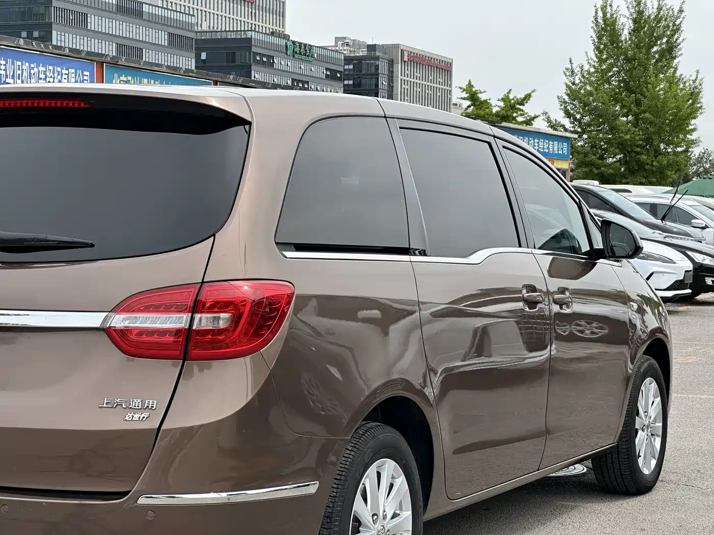 Buick GL8 2018 28T Comfort China VI фото 8