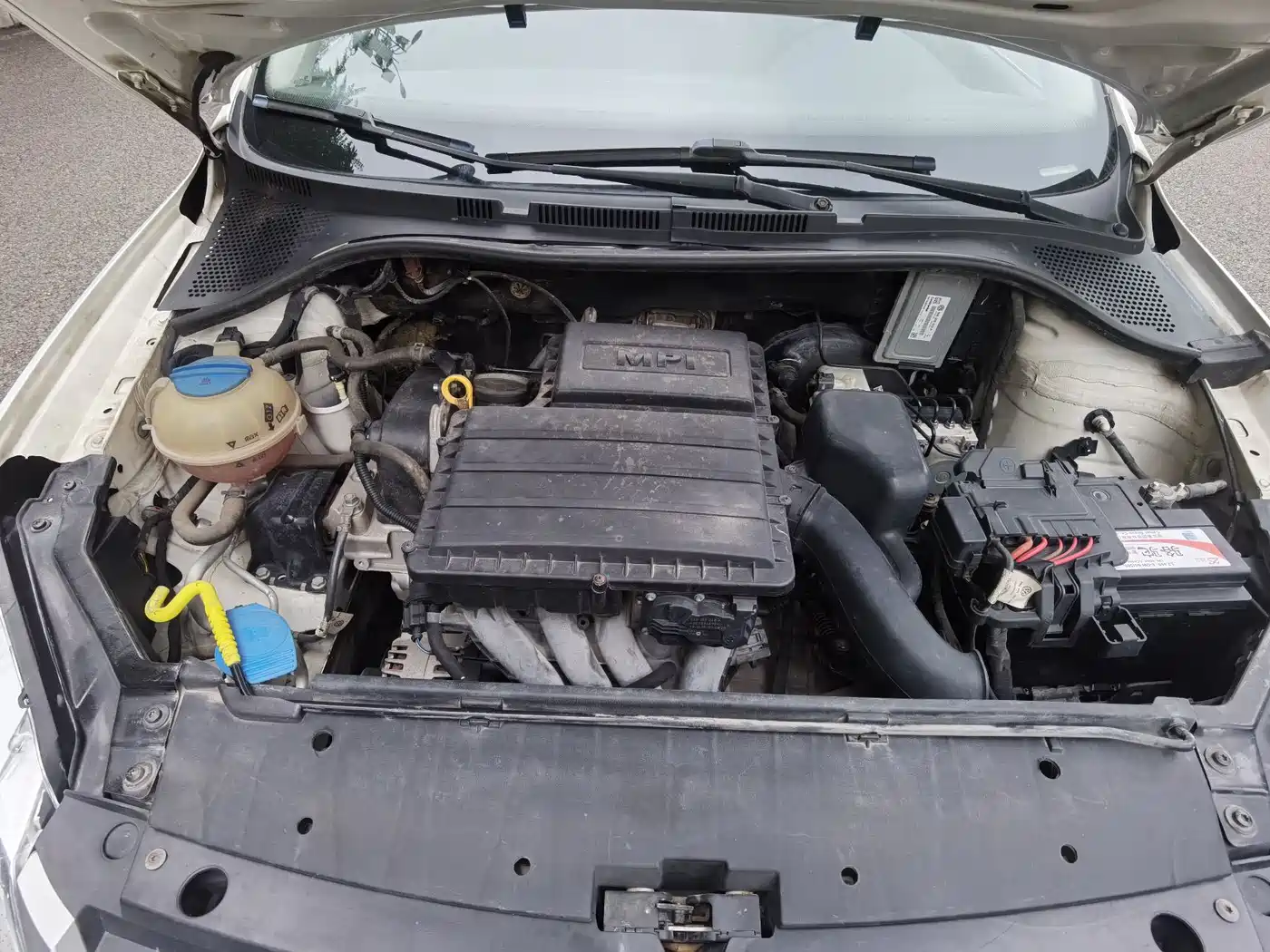 Volkswagen Santana 2016 1.6L Manual Comfort Edition фото 18