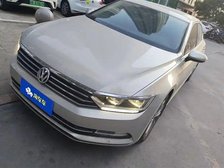 Volkswagen Magotan 2017 330TSI DSG Luxury