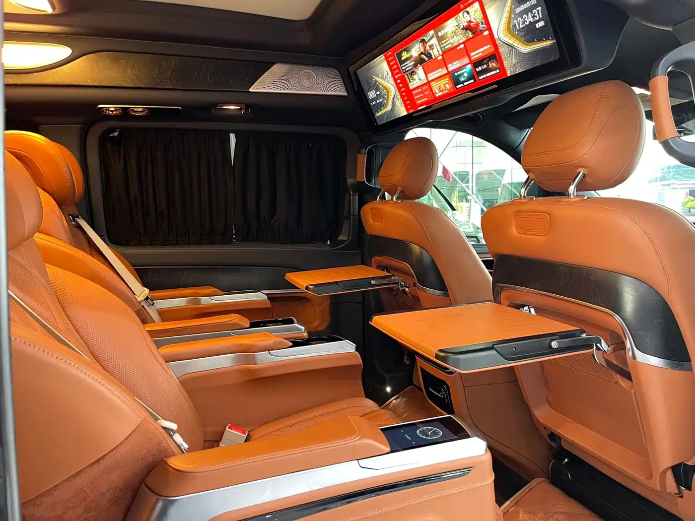 Mercedes-Benz V-Class 2024 V 300 L Long Wheelbase Luxury Edition фото 11