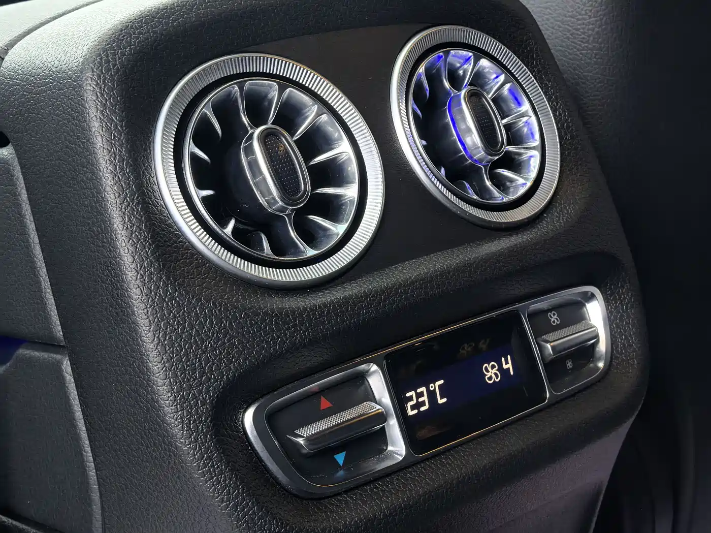 Mercedes-Benz G-Class 2023 G 350 фото 11