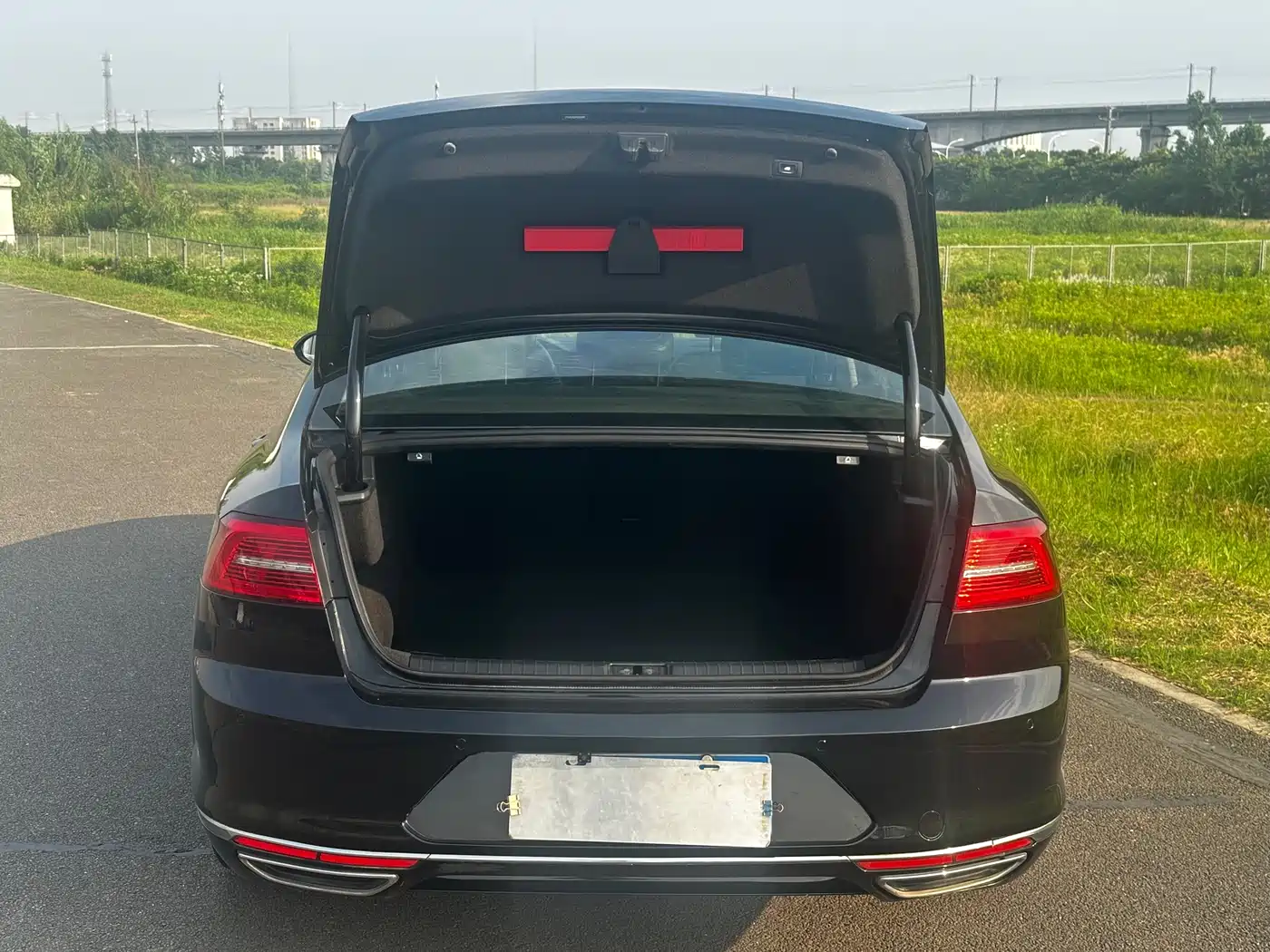 Volkswagen Magotan 2017 330TSI DSG Luxury фото 17