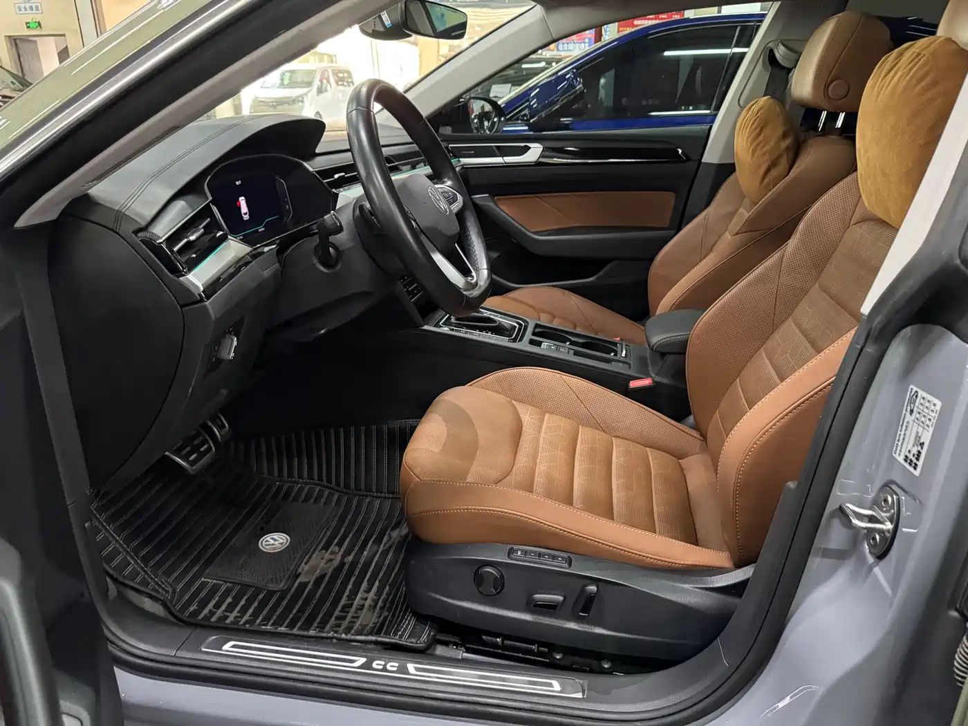 Volkswagen FAW-Volkswagen CC 2023 Shooting Brake 380TSI Hunter's Heart Edition фото 4