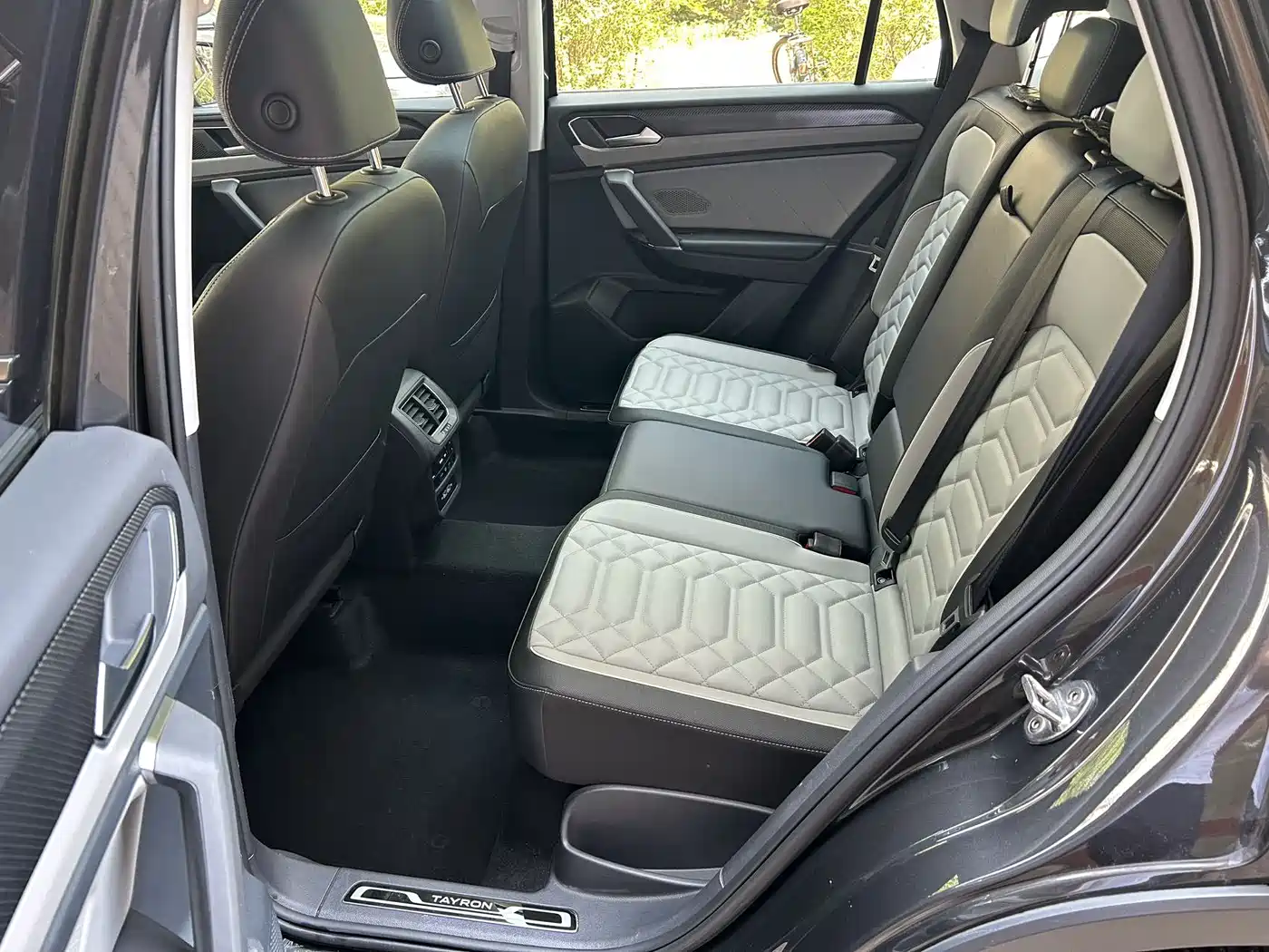 Volkswagen Tayron 2023 280TSI 2WD Luxury Plus Advanced Edition фото 15