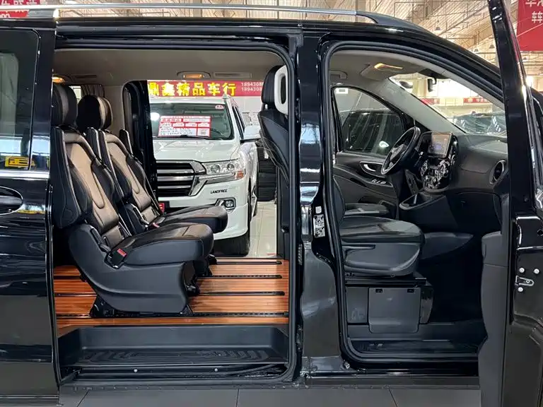 Mercedes-Benz Vito 2020 2.0T Business Edition (7-seater) фото 16
