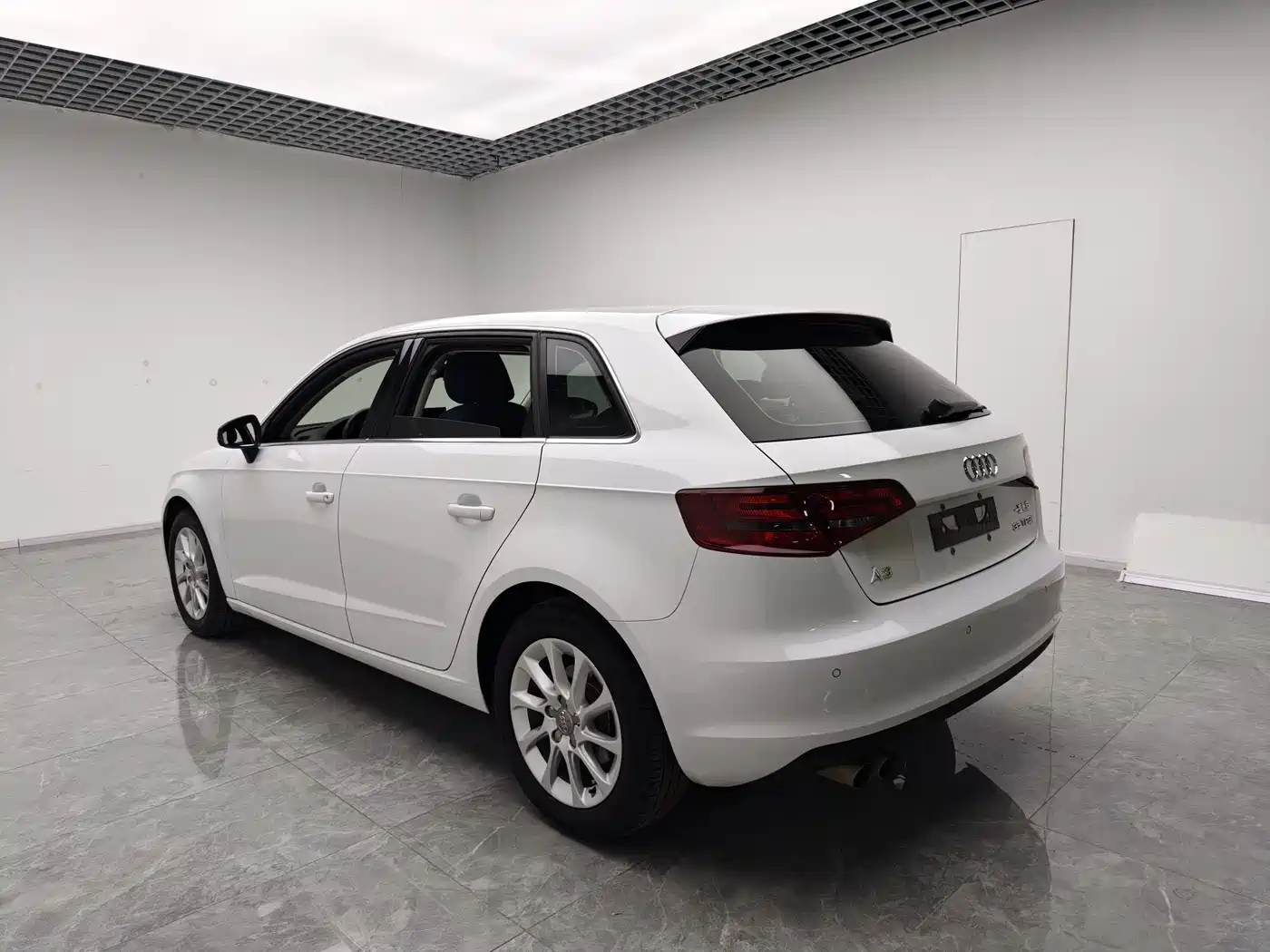 Audi A3 2016 Sportback 35 TFSI Progressive фото 5