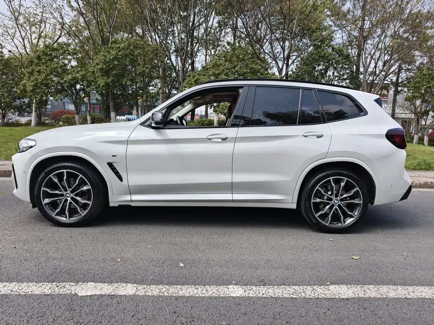 BMW X3 2023 xDrive30i Leading M Night Package фото 3